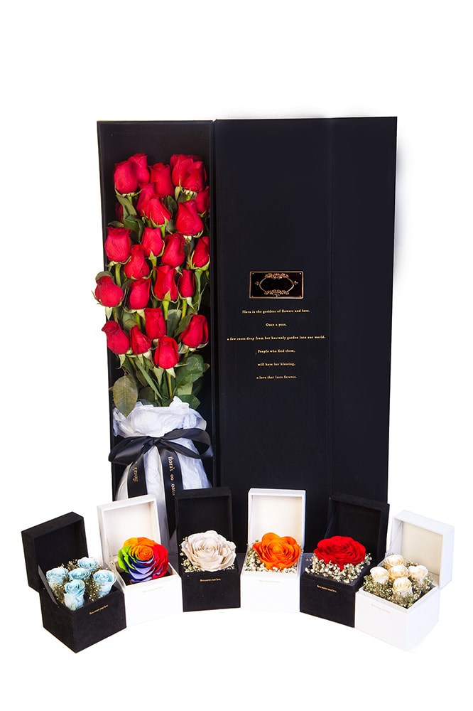 FLORA'S OATH I.S. Preserverance 3 Golden Roses in Black Box