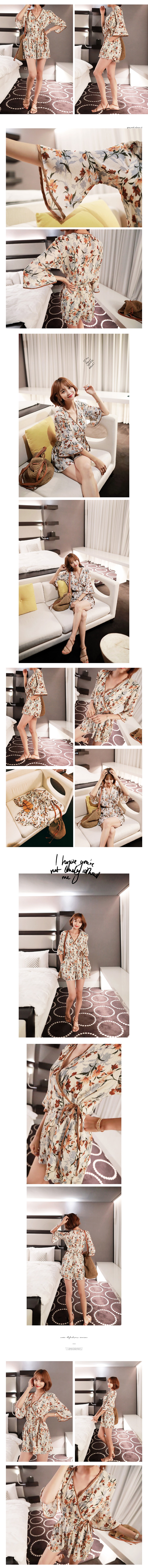 [New Arrival]  Floral Print Wrap Style Short Jumpsuit #Beige One Size(S-M)